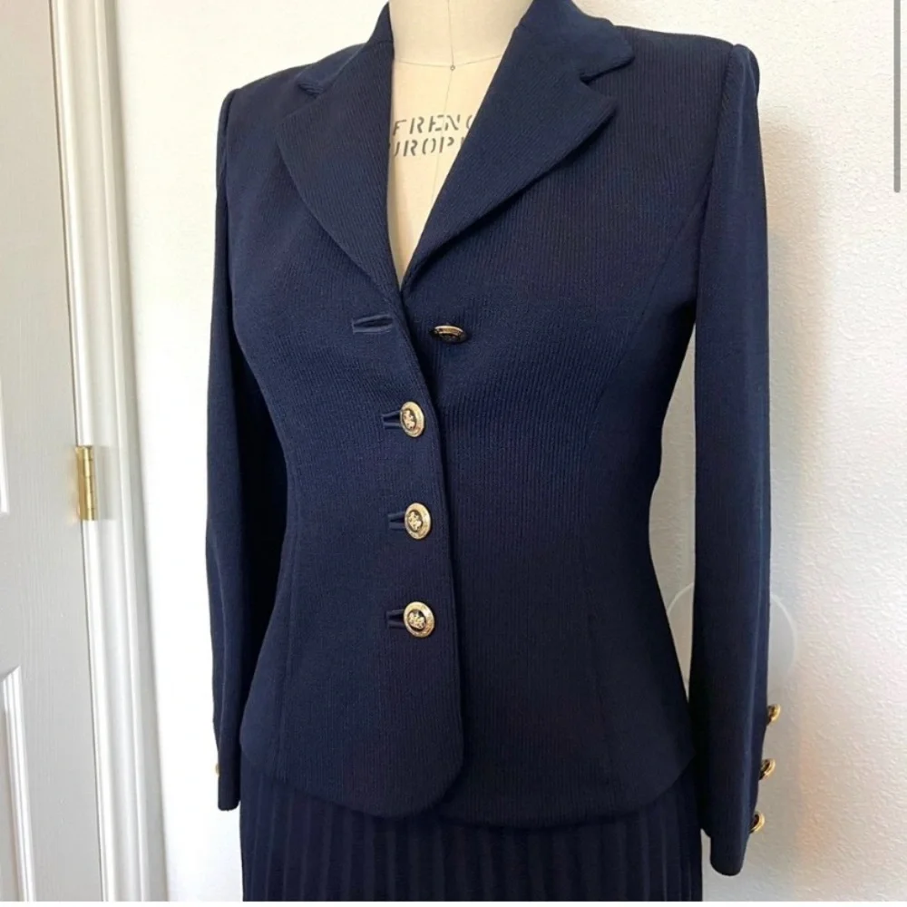 St. John Navy Blazer - Picture 3 of 5